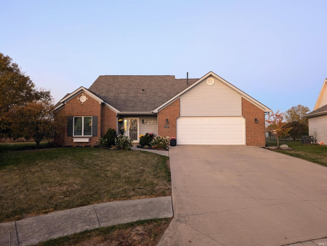 2028  Willow Bend Huntington, IN 46750 | MLS 202440619