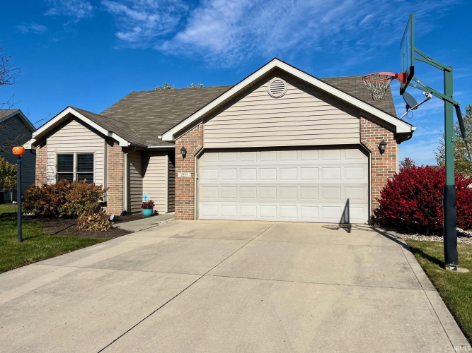 2227 E Whispering Trail Columbia City, IN 46725 | MLS 202441055