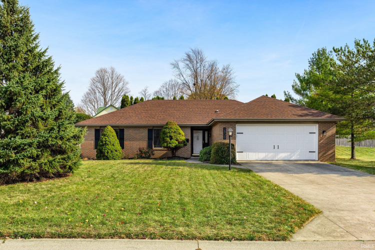 2930  Sandarac Lane Fort Wayne, IN 46815-8088 | MLS 202441132