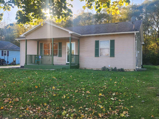 1861 N Meade Street South Bend, IN 46628-3124 | MLS 202441339