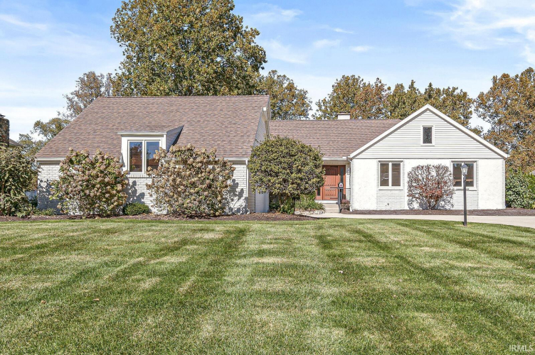 22557  Winchester Drive Elkhart, IN 46514 | MLS 202441694