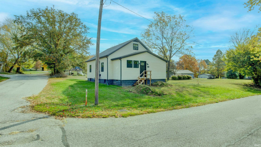 201 S 1st Street Holland, IN 47541 | MLS 202442086