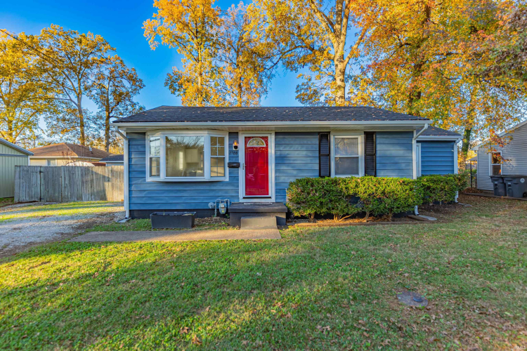 1708  Ridgeway Avenue Evansville, IN 47714-3649 | MLS 202442152