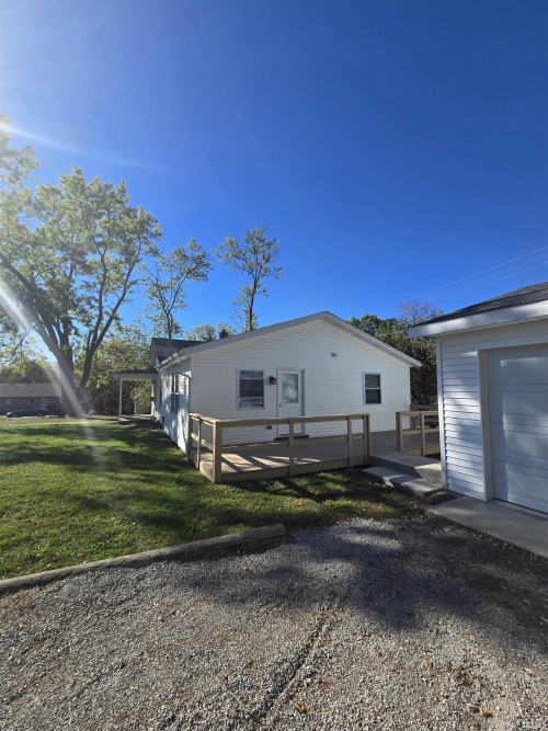 Listing Image 3