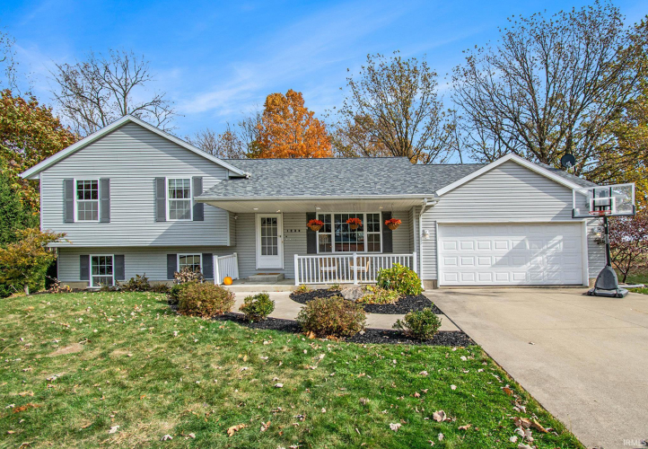 1239  Meadow Lane Warsaw, IN 46580 | MLS 202442327