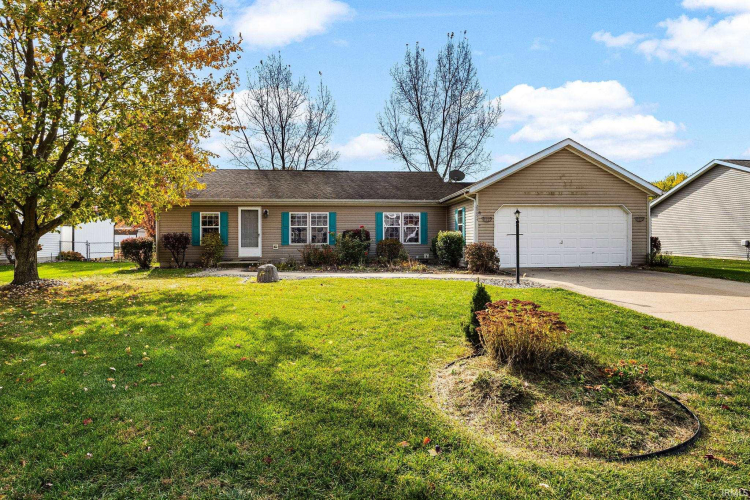 29854  New Castle Drive Elkhart, IN 46514-7920 | MLS 202442328