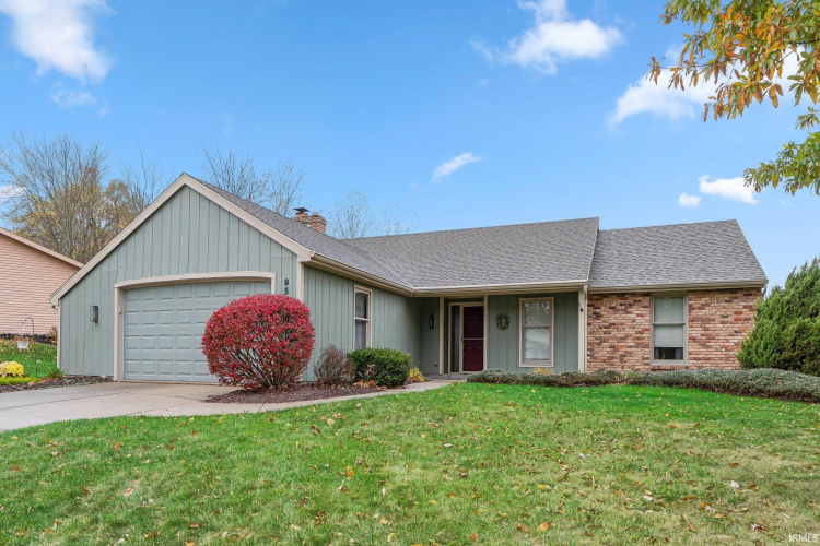 9510  Woodstream Drive Fort Wayne, IN 46804 | MLS 202442358