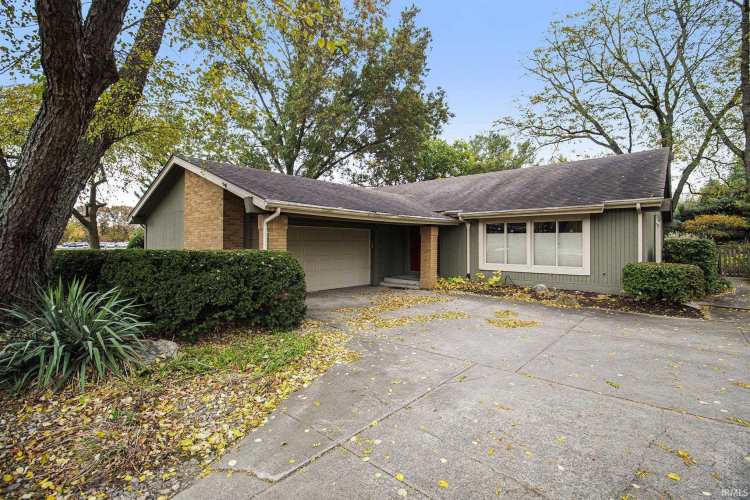 61444  Ironwood Road South Bend, IN 46614 | MLS 202442366