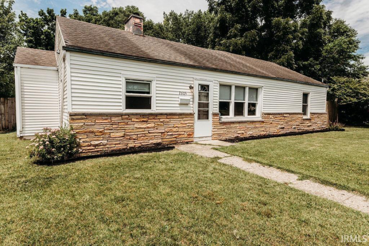 2605  Humboldt Street South Bend, IN 46628 | MLS 202442400