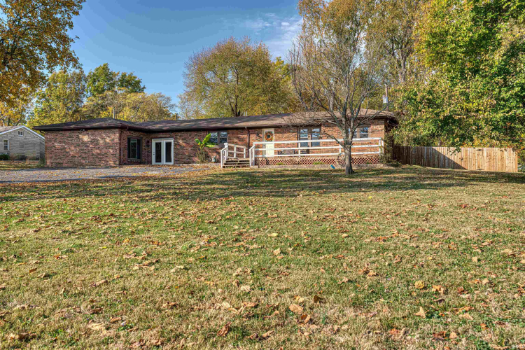 4555  Martin Road Newburgh, IN 47630 | MLS 202442484