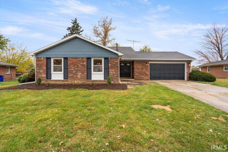 2031  ALTON Drive Kokomo, IN 46901 | MLS 202442541