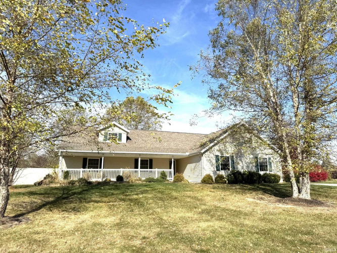 1934 W Lola Drive Marion, IN 46952 | MLS 202442547