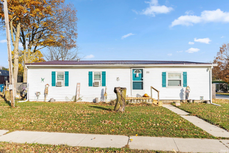 200 W Michael Street Fremont, IN 46737 | MLS 202442583