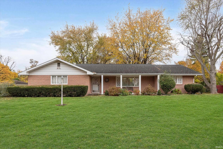 1401 N Briar Road Muncie, IN 47304-3049 | MLS 202442606