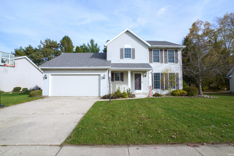 5232  Finch Drive South Bend, IN 46614 | MLS 202442632