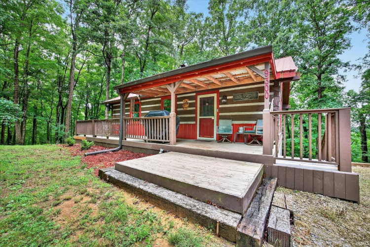 Listing Image 4