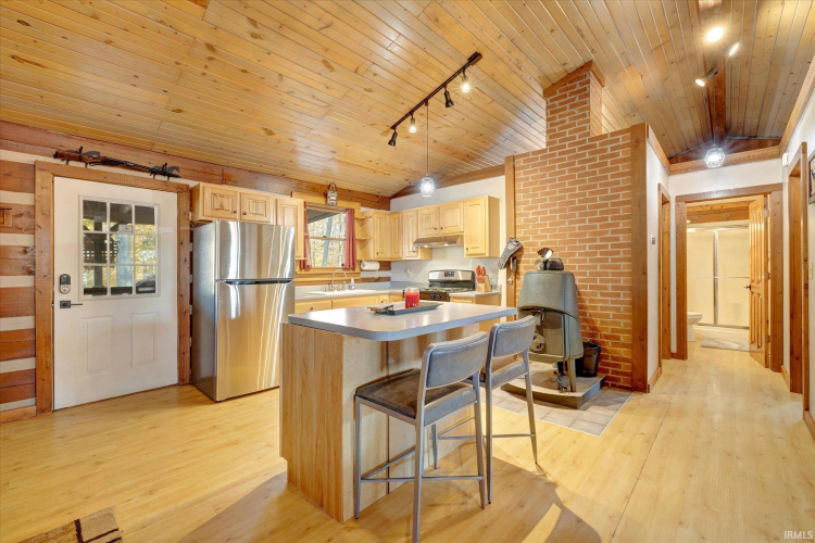 Listing Image 8