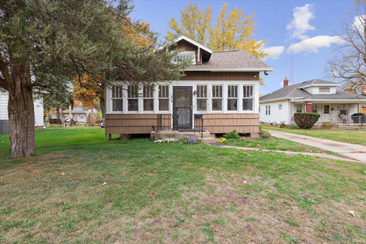 1829  Prairie Avenue South Bend, IN 46613 | MLS 202442673