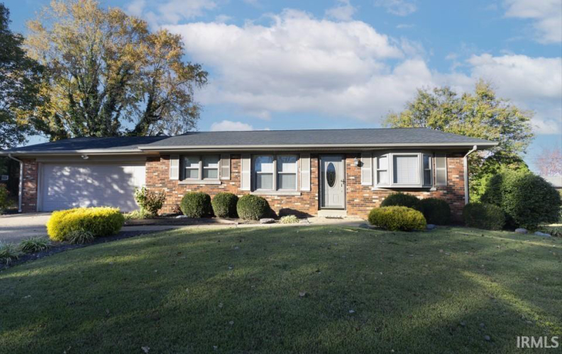 313  Kennedy Drive Mount Vernon, IN 47620 | MLS 202442733