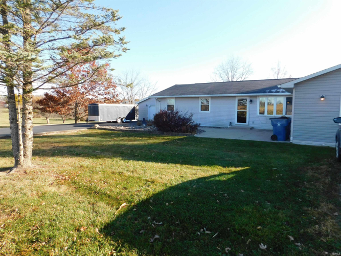 2770  N 825 E Road Churubusco, IN 46723 | MLS 202442740