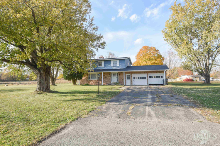 180  Gillcrest Drive Albany, IN 47320 | MLS 202442818