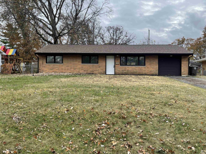 1426  Glenwood Avenue Fort Wayne, IN 46805-2652 | MLS 202442854