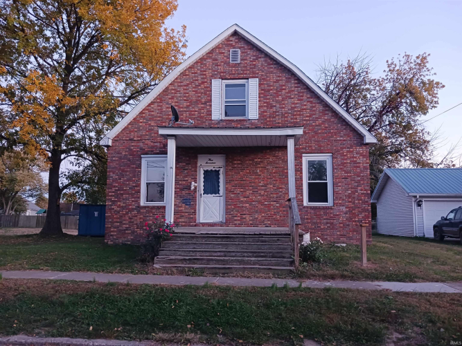 317 W Alton Street Bicknell, IN 47512 | MLS 202442961