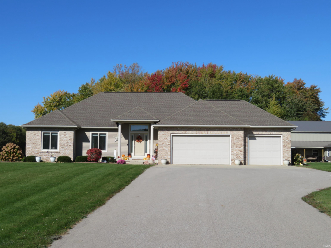 15249  County Road 50  Syracuse, IN 46567-9240 | MLS 202443002