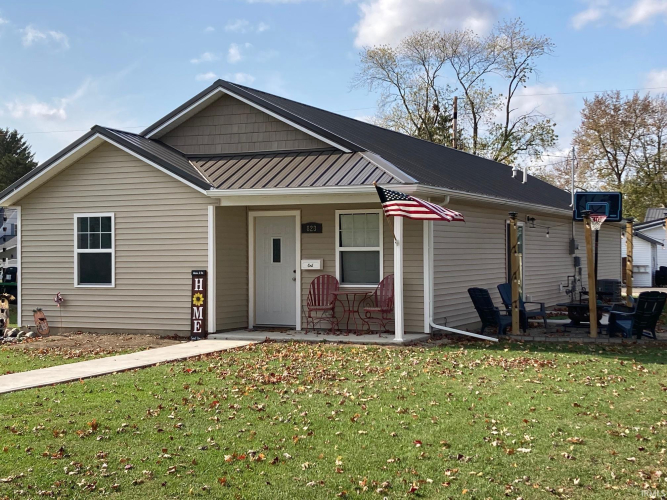 823  Walnut Street Decatur, IN 46733 | MLS 202443048