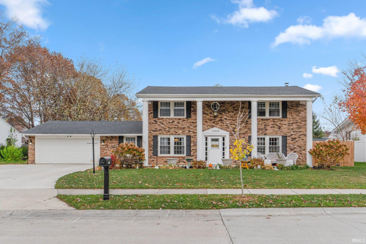 11602  Trails North Drive Fort Wayne, IN 46845-1319 | MLS 202443169