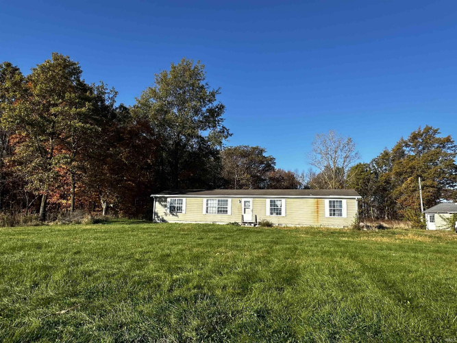 2658 S Salem Road Monroe, IN 46772 | MLS 202443203