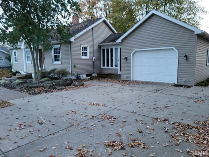 11105 E Lincoln Heights Road Oakland City, IN 47660 | MLS 202443226