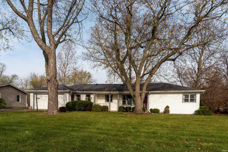 6415  Arnel Avenue Fort Wayne, IN 46835-3817 | MLS 202443300