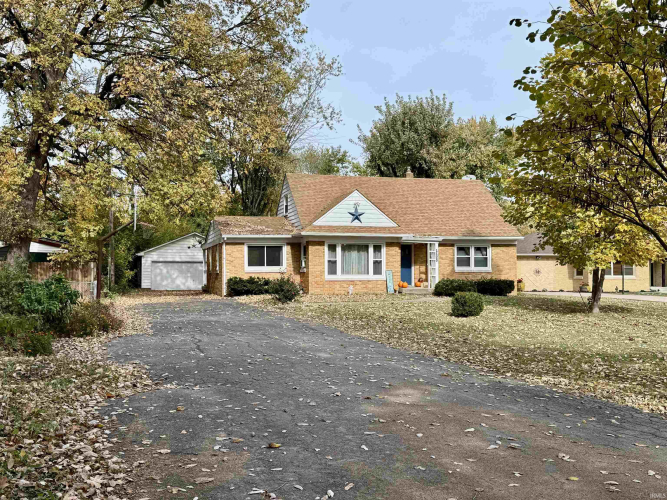 1120  Southwood Drive Indianapolis, IN 46227-4869 | MLS 202443312