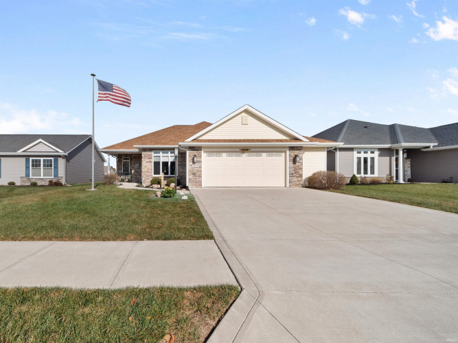 7625  Arabian Court Fort Wayne, IN 46815-5684 | MLS 202443377