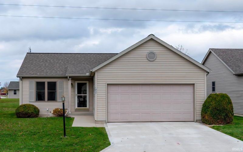 1437  Clover Creek Lane Goshen, IN 46526 | MLS 202443392