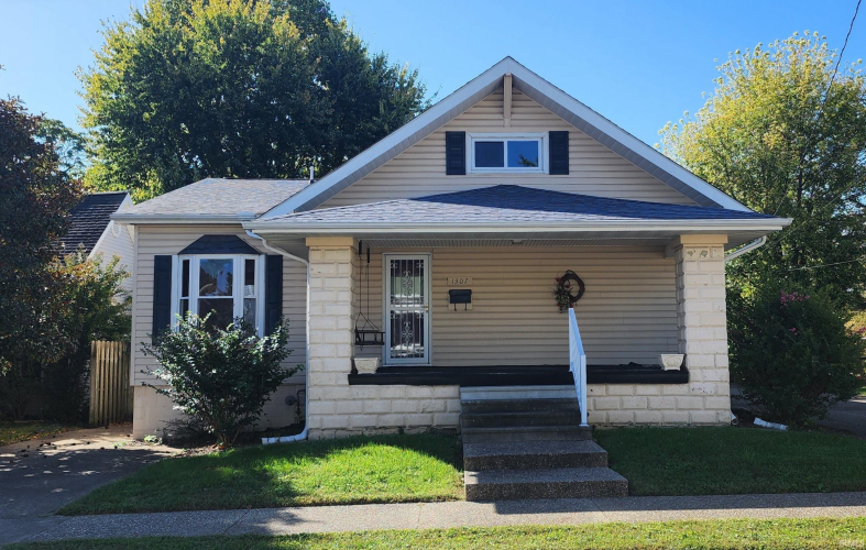 1307 E Walnut Street Washington, IN 47501 | MLS 202443484