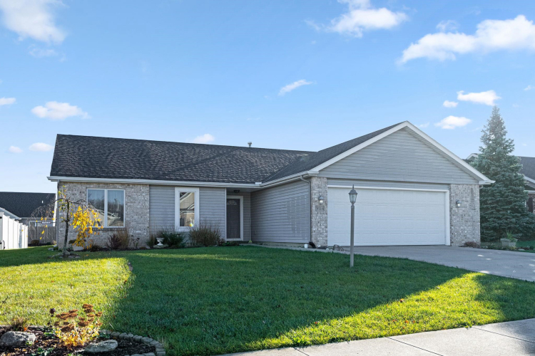 9514  Chapmans Boulevard Fort Wayne, IN 46835-9112 | MLS 202443578