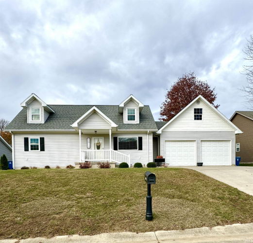 1013  Sunset Drive Covington, IN 47932-1370 | MLS 202443608