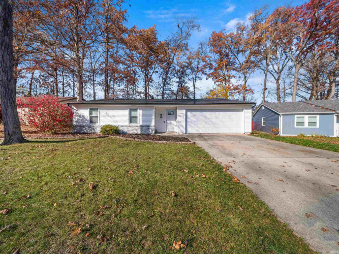 7025  Salge Drive Fort Wayne, IN 46835 | MLS 202443638