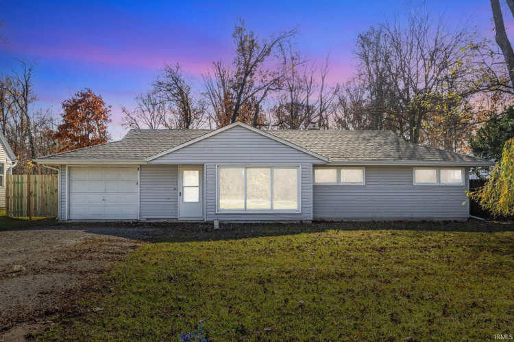 5119  Ridgelane Drive Fort Wayne, IN 46804 | MLS 202443655