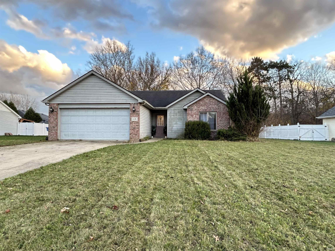 108  Whispering Lane South Whitley, IN 46787 | MLS 202443760