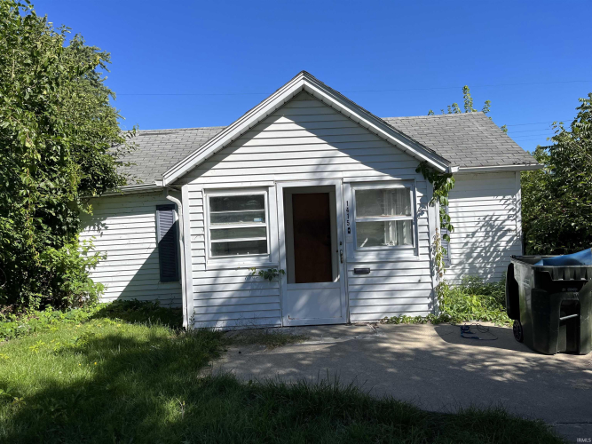 1415 W dubail Street South Bend, IN 46613 | MLS 202443853