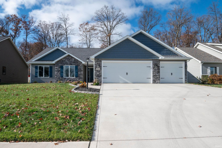 15443  Canyon Bay Run Fort Wayne, IN 46845-8658 | MLS 202443958