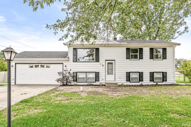 47  Arlington Drive Osceola, IN 46561 | MLS 202443968