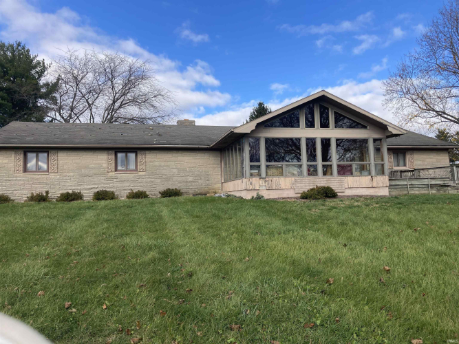 8910 E WINDSOR Road Selma, IN 47383 | MLS 202444070