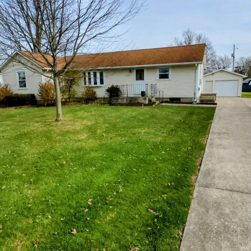 2133  Medford Drive Fort Wayne, IN 46803 | MLS 202444089