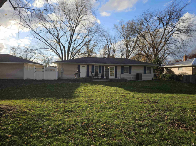 2418  Lane Avenue Elkhart, IN 46517-2562 | MLS 202444145