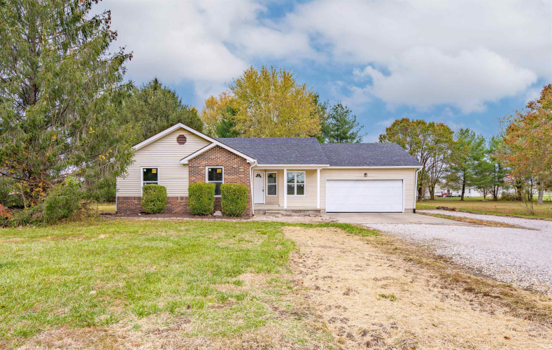 1449  YOCKEY Road Mitchell, IN 47446 | MLS 202444164