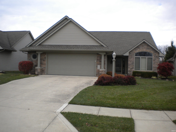 204  Cobblers Cove Fort Wayne, IN 46825 | MLS 202444237